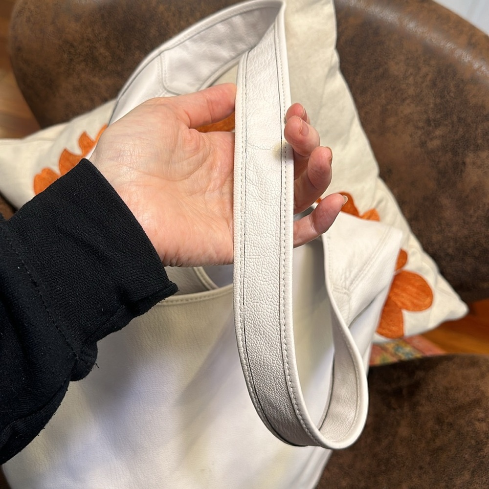 Coach white leather sling hobo - traded with a “friend”  (Style Number 27925) - Picture 11 of 16